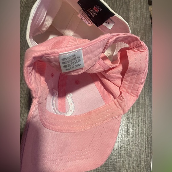 Hats, Indianapolis Colts, vintage. White and pink. - Picture 6 of 8